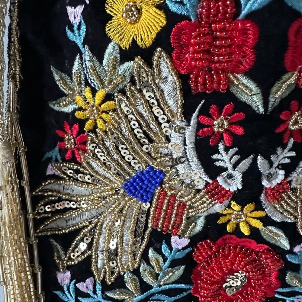 NEW Never Used Ramla Mumbai Black Velvet Multi-Colored Embroidered Beaded Bag - Picture 4 of 9